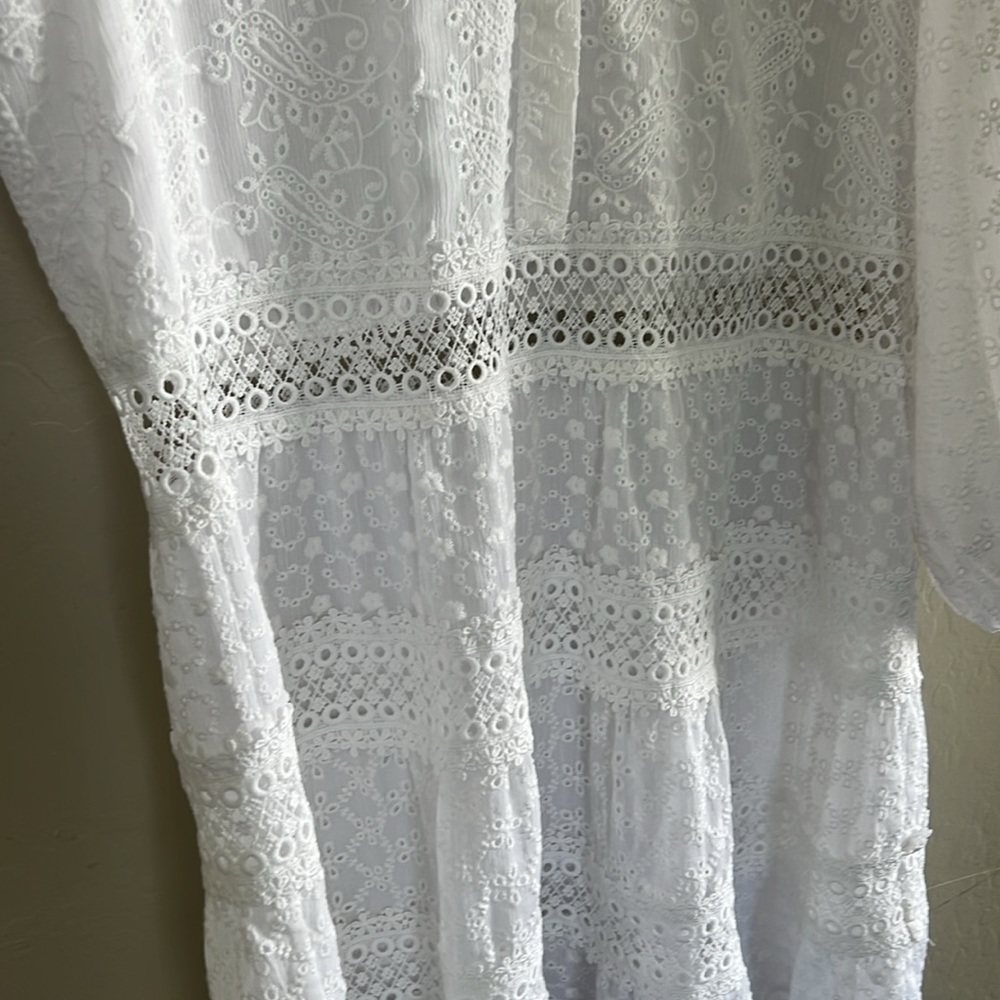 Alice + Olivia Blakesley Blouson Sleeve Eyelet Mini Dress - Picture 7 of 9